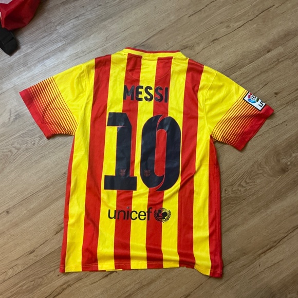 Barcelona 2013/14 Away Jersey Messi - Picture 2 of 4